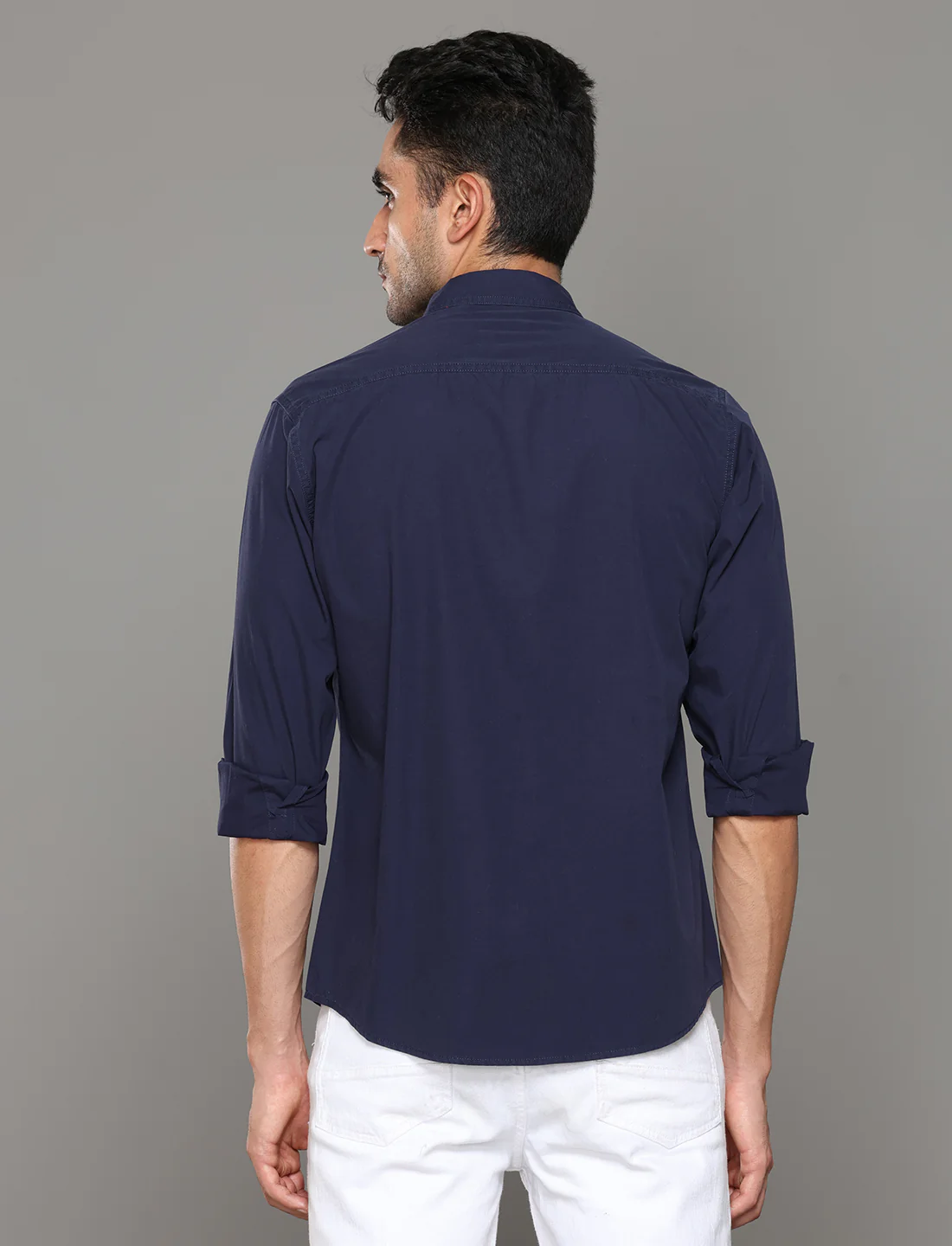 Uri Blue Solid Regular Fit Cotton Casual Shirt - Image 4