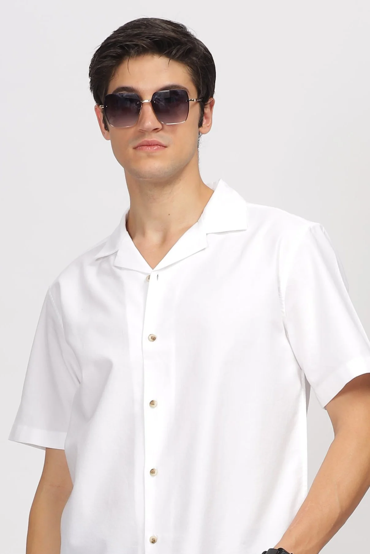 Uri Classic White Oxford Casual Shirt - Image 2