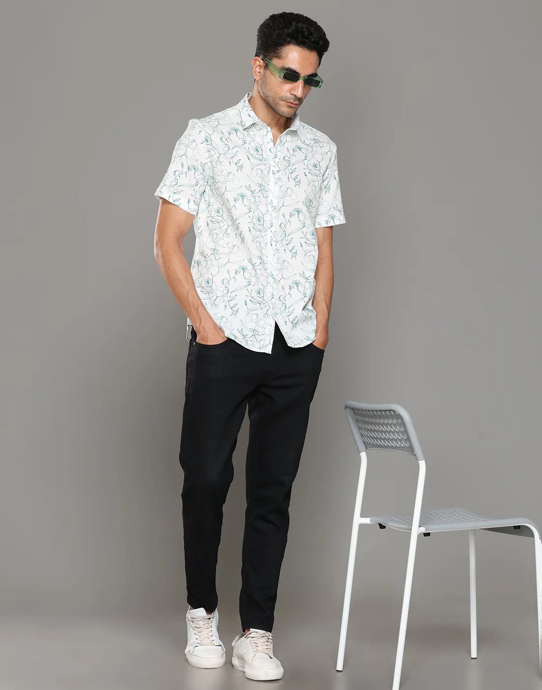 Uri Floral Printed Short Sleeves Shirt - Image 5