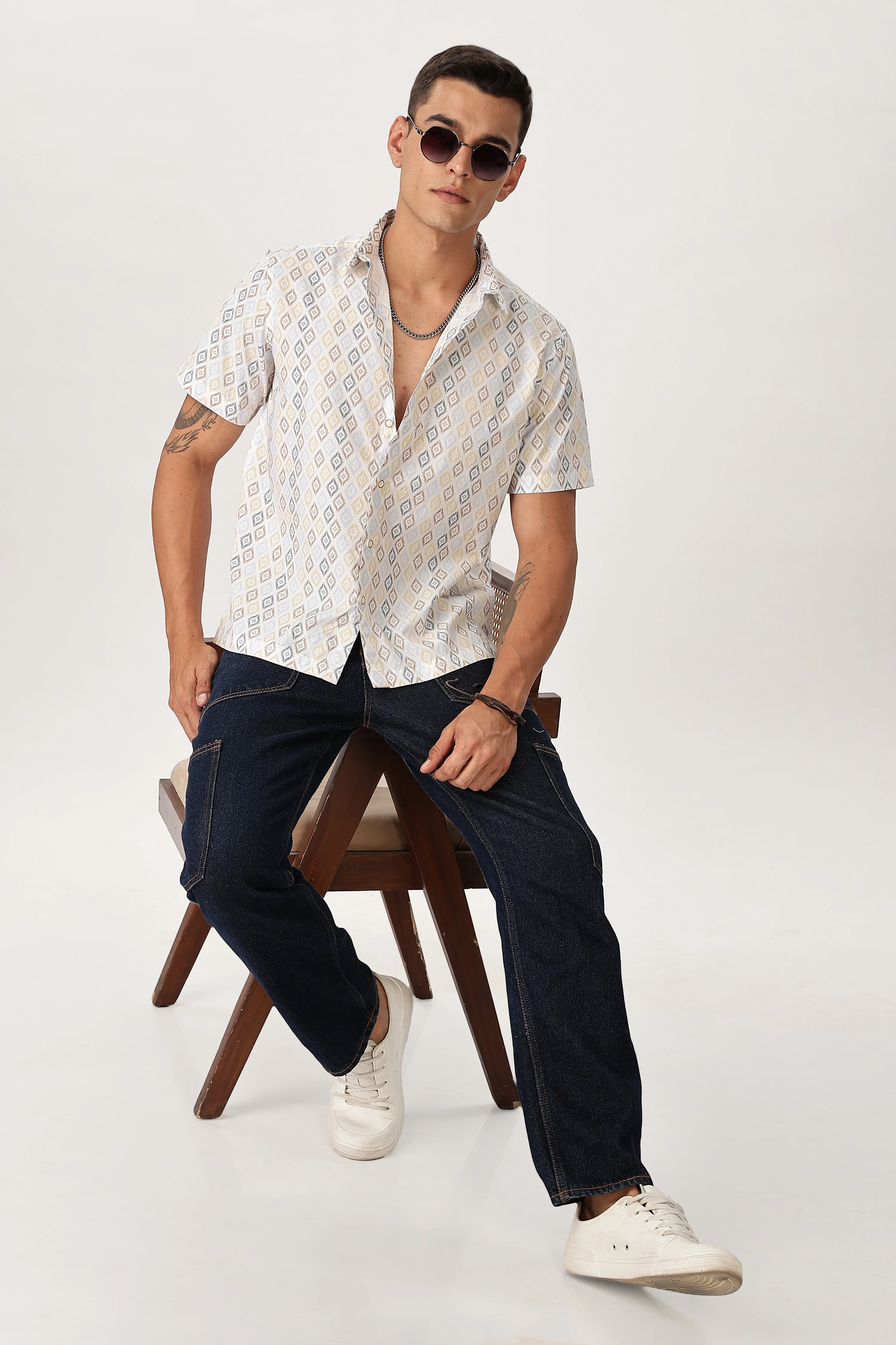Uri Geometric Print Box Fit Shirt - Image 5