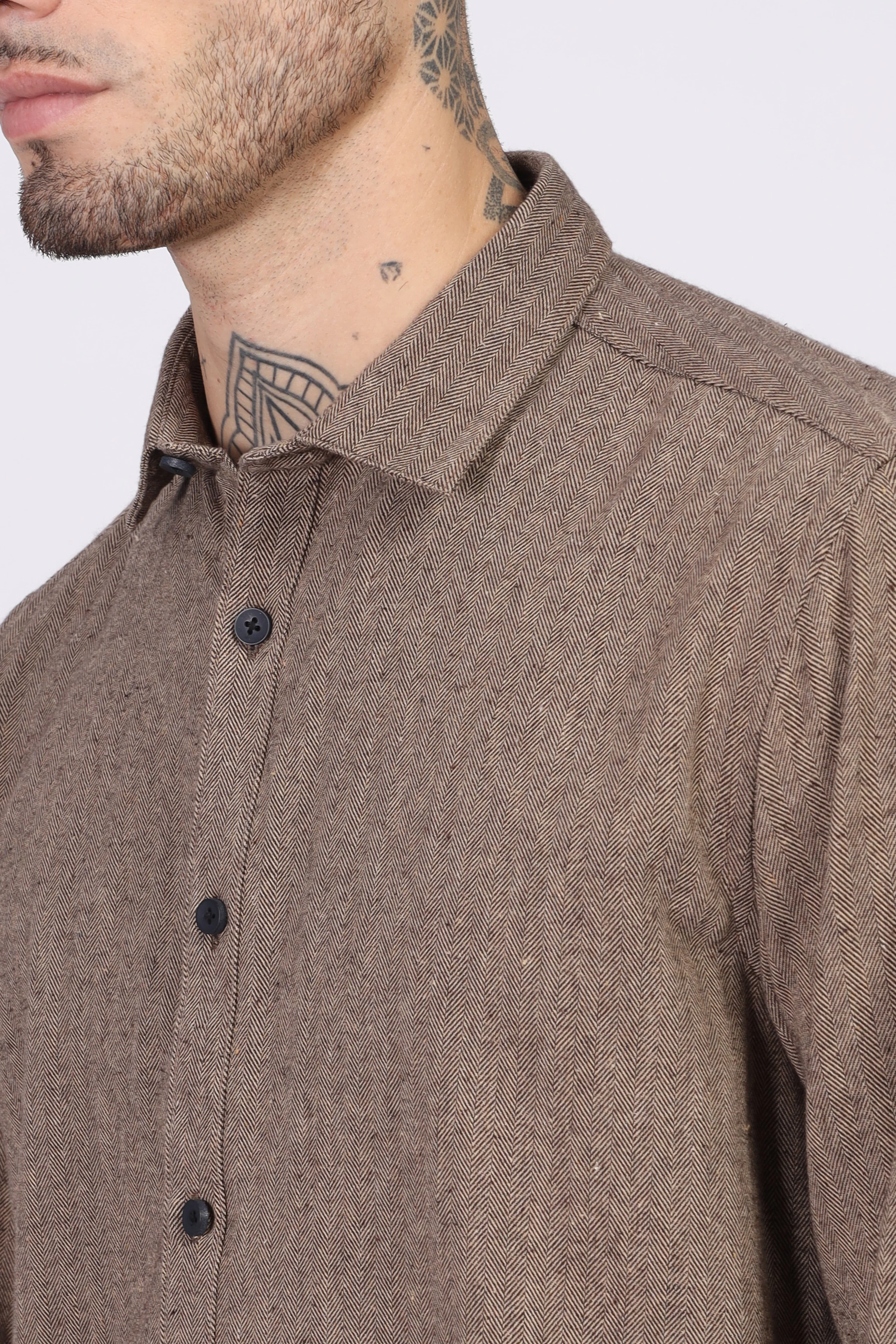 Uri Herringbone Regular Fit Casual Shirt - Image 8