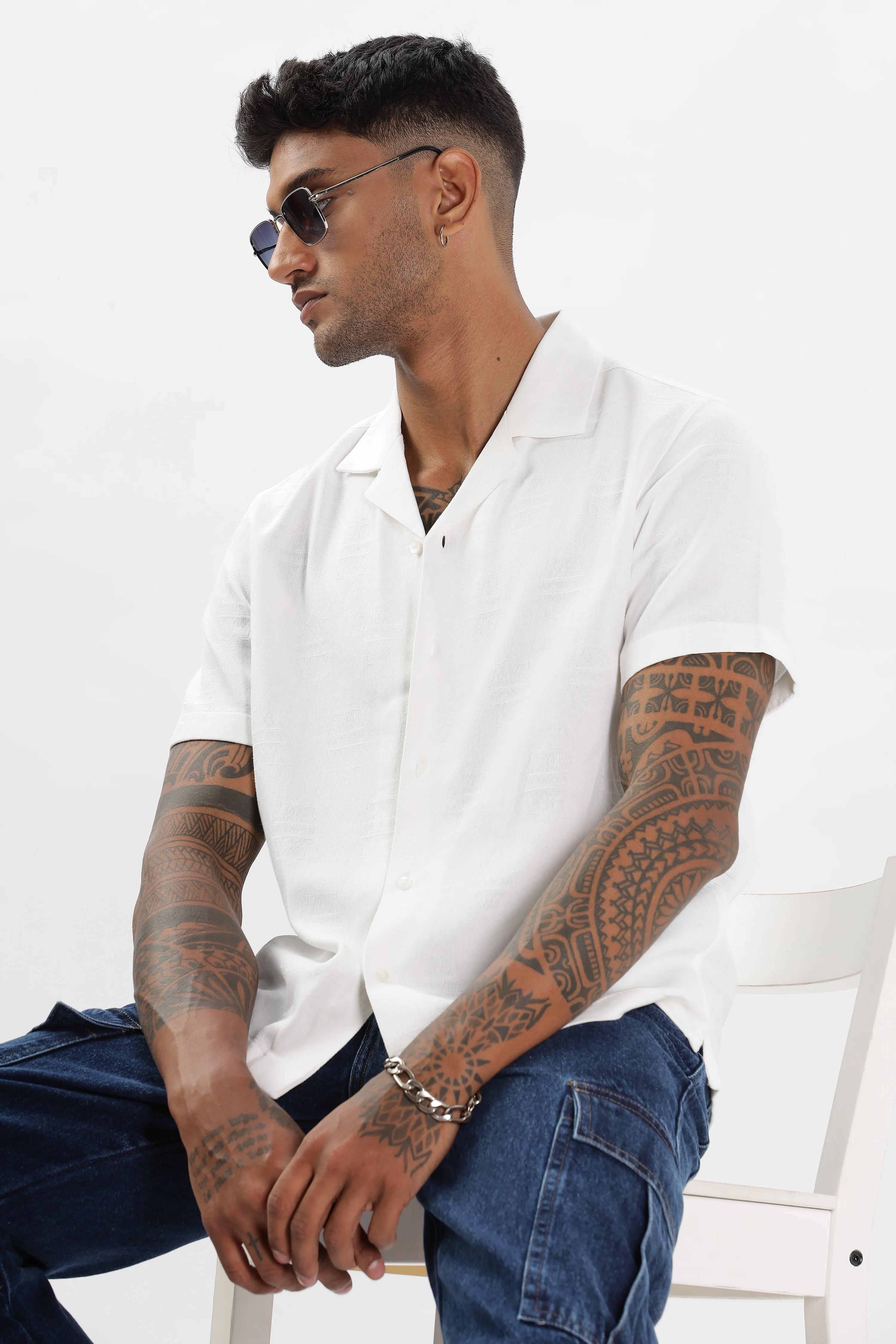 Uri White Jacquard Casual Cuban Collar Shirt - Image 4